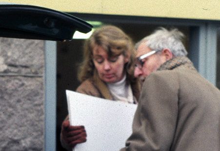 Arne Isacsson (1917-2010), då han ställde ut på 